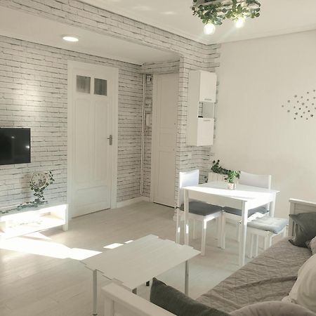 Apartamento Eguzkilore. โลโกรโญ ภายนอก รูปภาพ